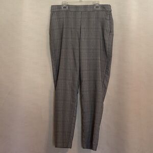 Hilary Ridley Women’s Gray and Black Plaid Dress Pants